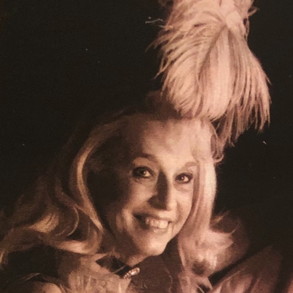 Meet your Posher, Cheryl - Picture 1 of 1